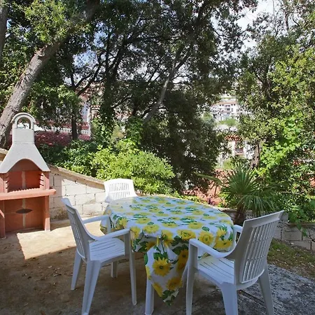 Cute Little For 2 Persons Near The Center, 289 Appartement