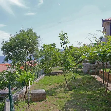 Cute Little For 2 Persons Near The Center, 289 Lejlighed